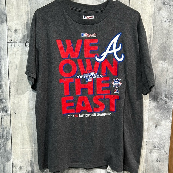 Majestic We Own The East 2013 NL East Division Champions A’s Size Large - Picture 1 of 5